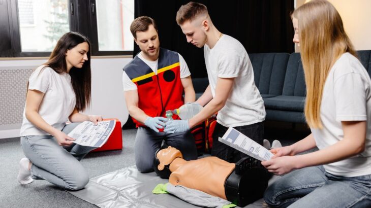 initier les jeunes au secourisme pour batir une societe plus securitaire Secourisme RCR Plus